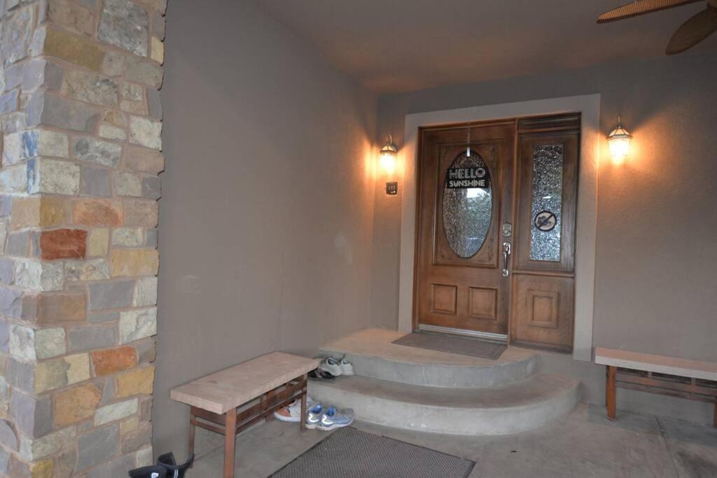 Tacit Shadow Resort Shangri-La King Suite, Gym, Coffee Bar, Hot-Tub, Free Laundry, Food Available Parowan Esterno foto
