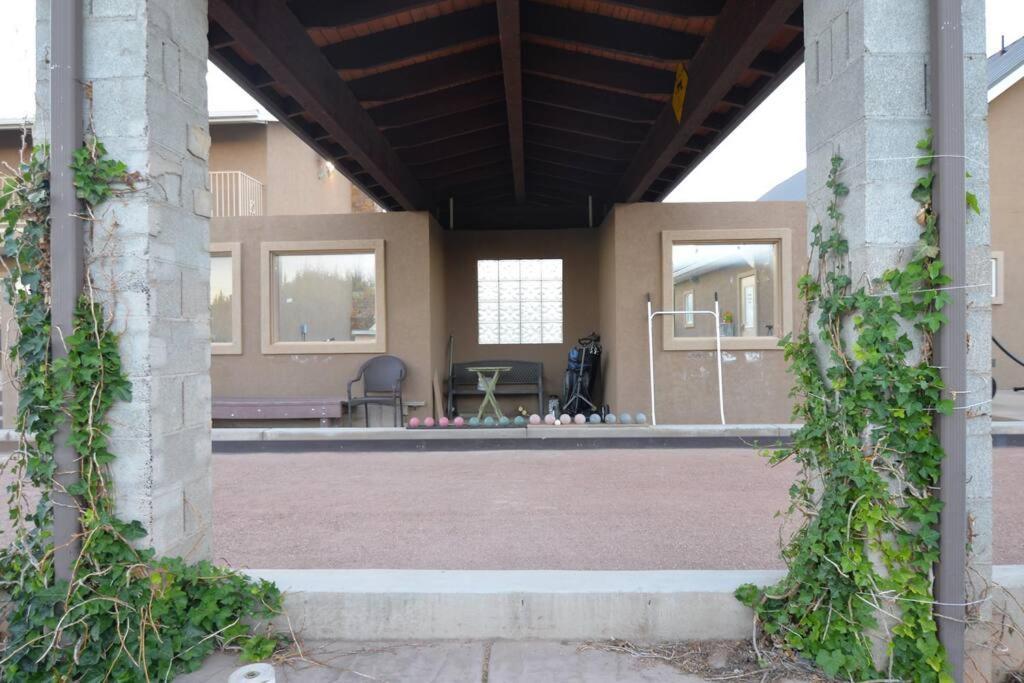 Tacit Shadow Resort Shangri-La King Suite, Gym, Coffee Bar, Hot-Tub, Free Laundry, Food Available Parowan Esterno foto